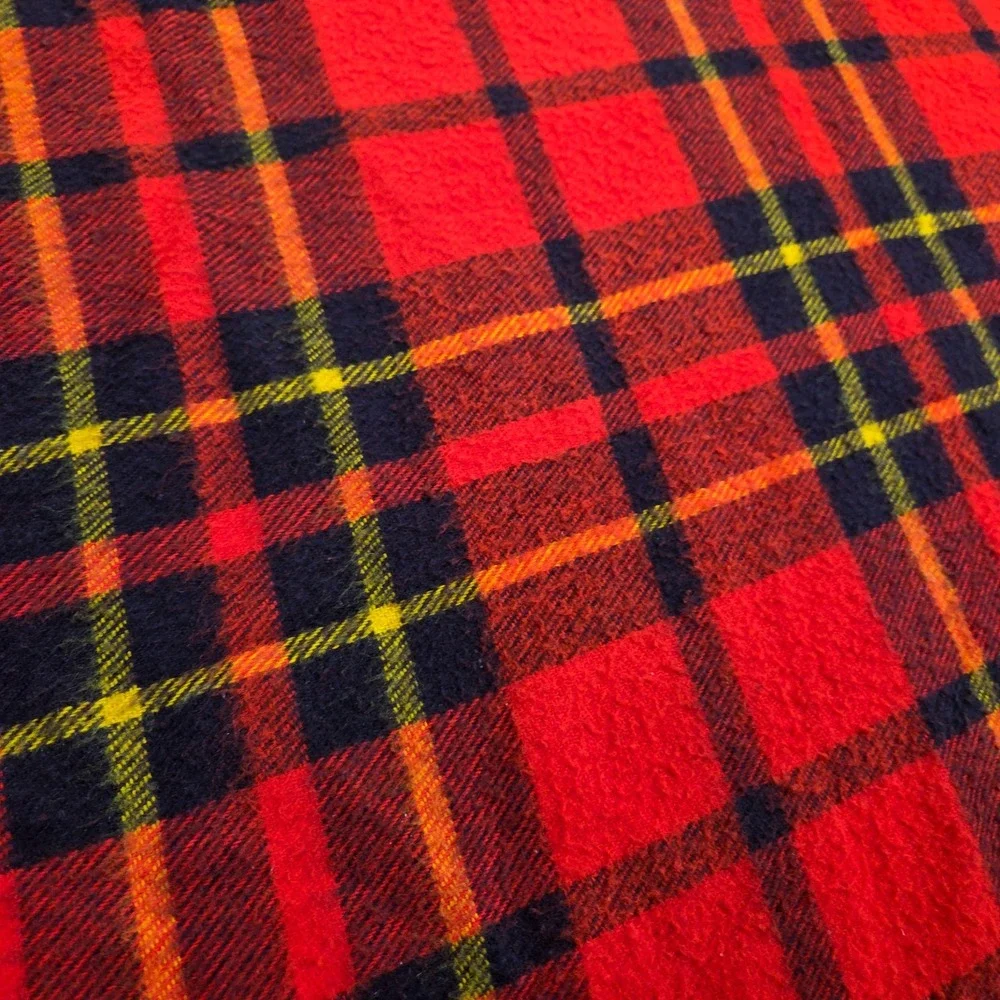 VTG FARIBO 100% WOOL THROW BLANKET 50 x 38 Faribault Woolen Mills‎ USA Red Plaid